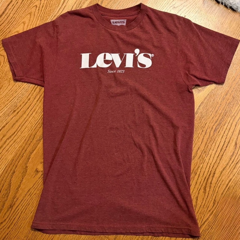 Levi's Men's Burgundy Short Sleeve Tee